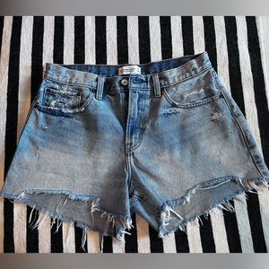 Abercrombie & Fitch curve love mid rise boyfriend shorts